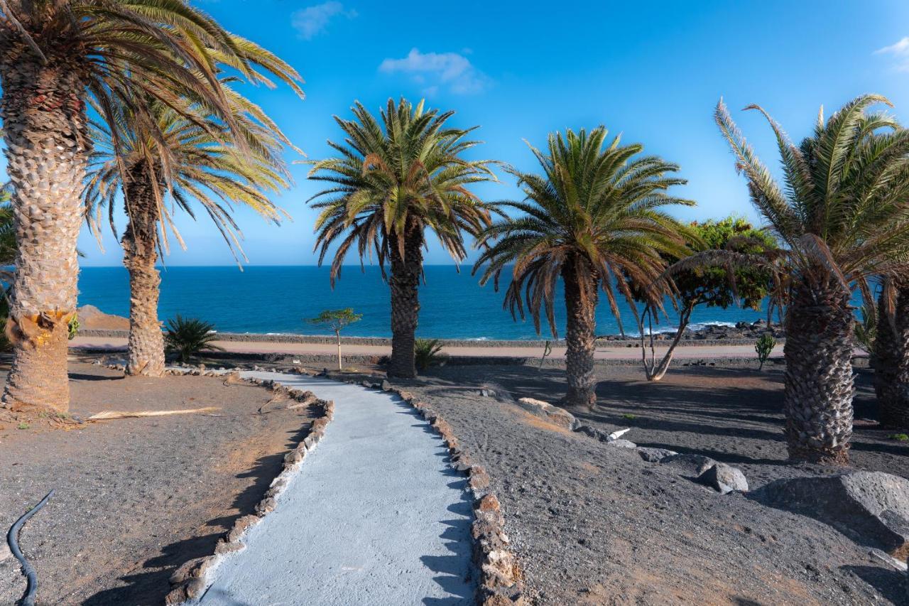 Luxury Estudio En Playa Roca A Primera Linea Del Mar Costa Teguise Eksteriør bilde
