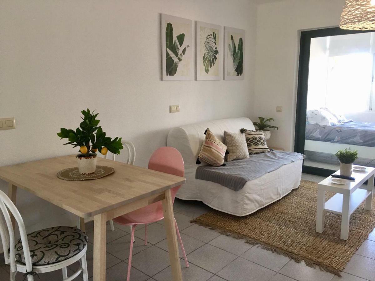 Luxury Estudio En Playa Roca A Primera Linea Del Mar Costa Teguise Eksteriør bilde