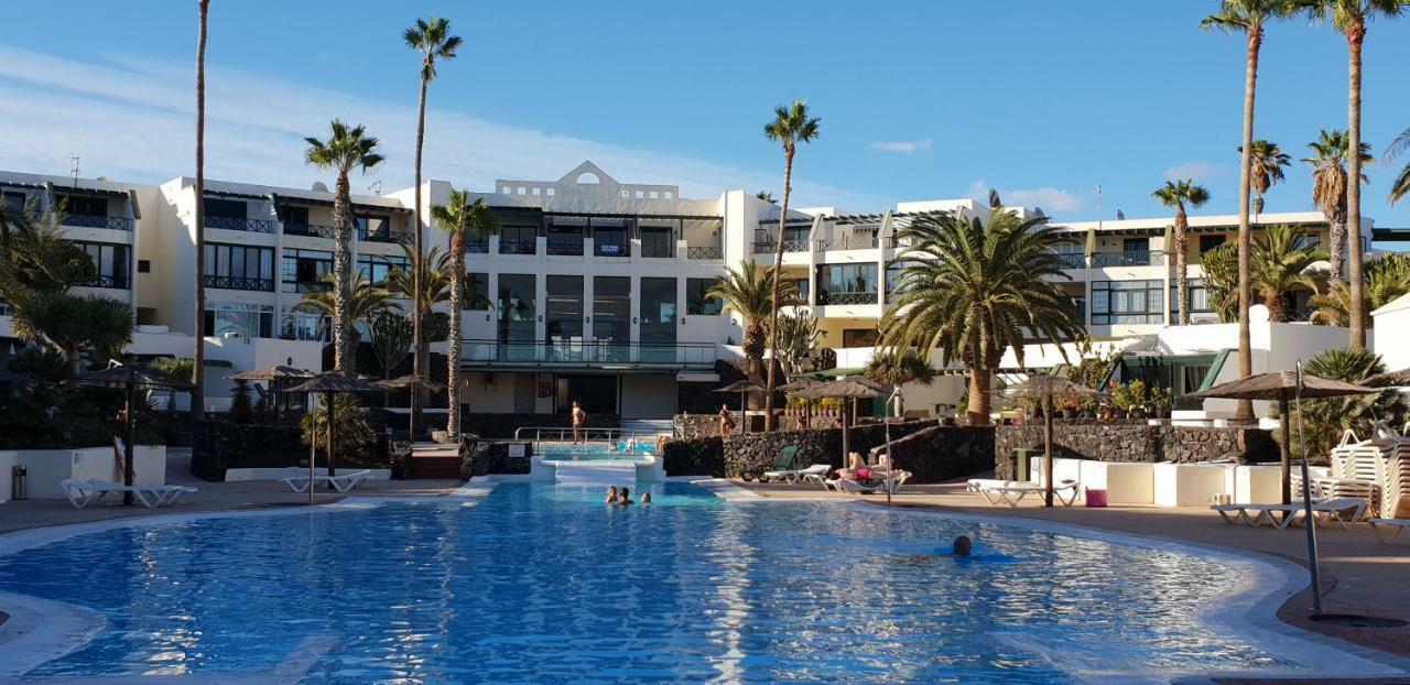 Luxury Estudio En Playa Roca A Primera Linea Del Mar Costa Teguise Eksteriør bilde